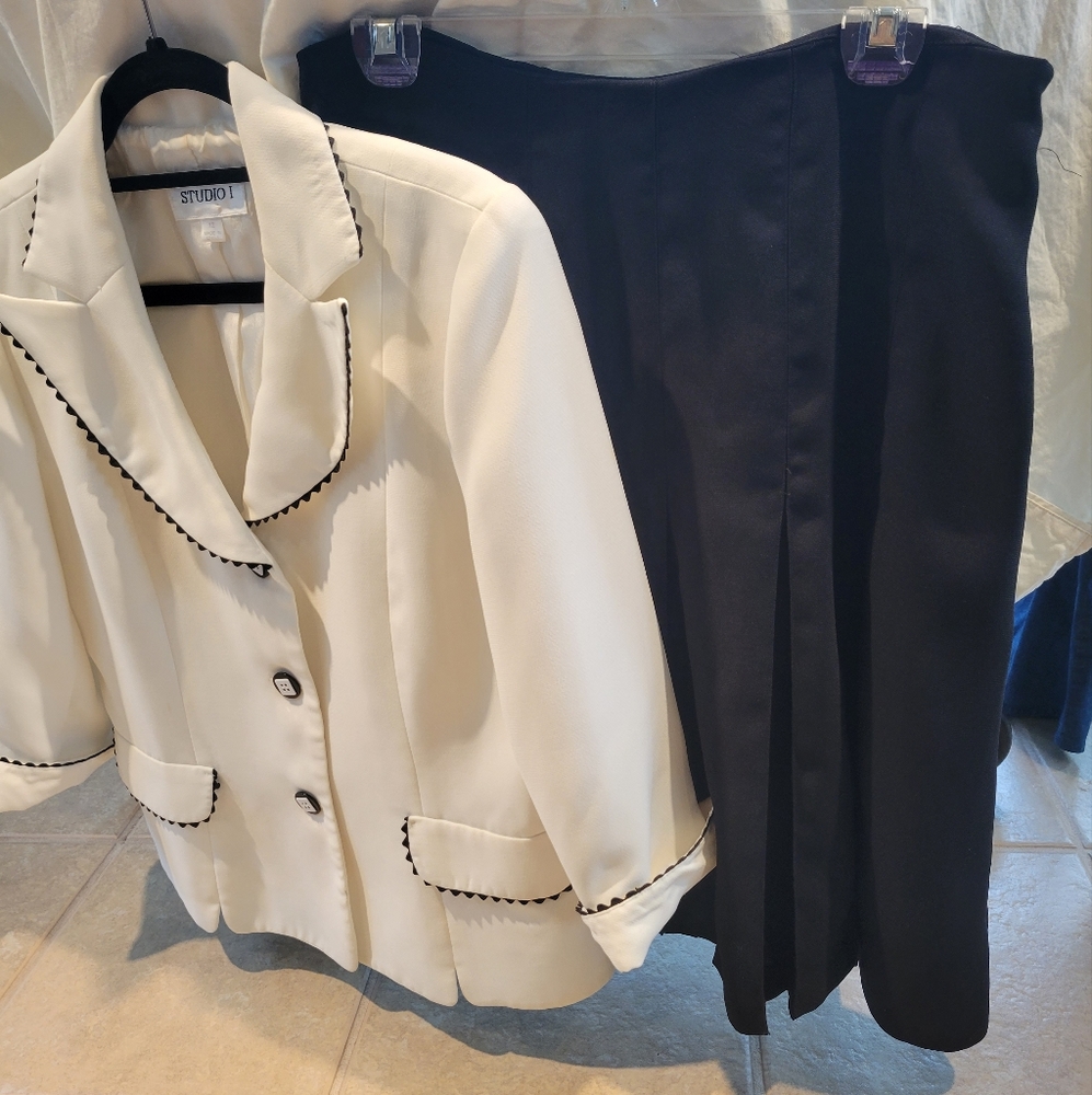 Jacket and skirt set